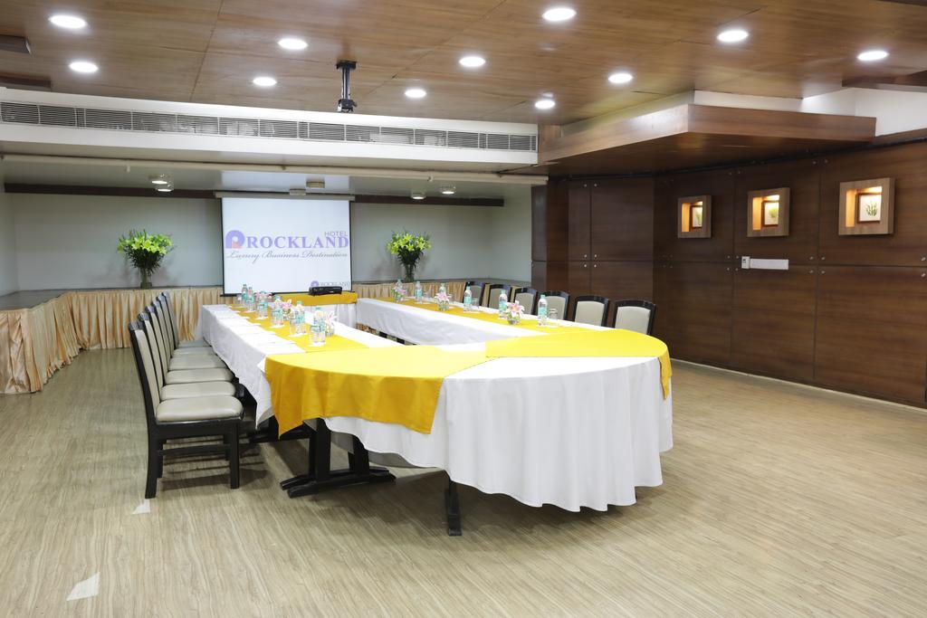 Rockland Hotel, C.R Park New Delhi Ngoại thất bức ảnh
