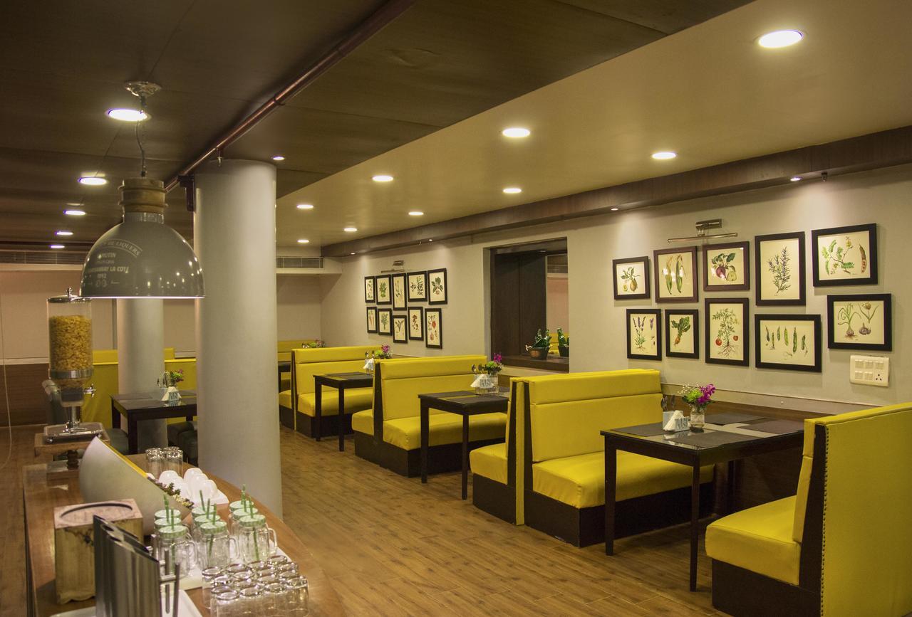 Rockland Hotel, C.R Park New Delhi Ngoại thất bức ảnh