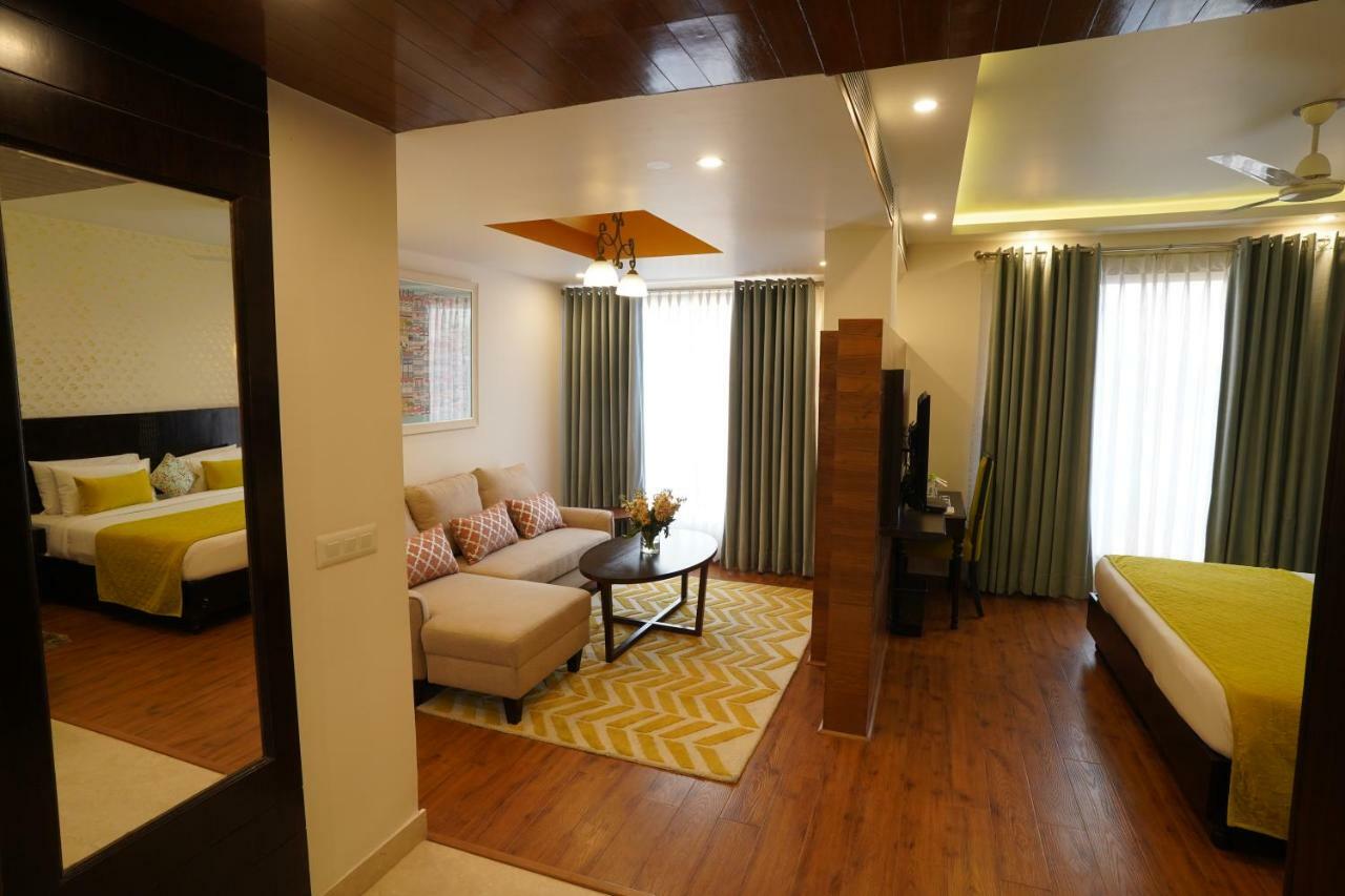 Rockland Hotel, C.R Park New Delhi Ngoại thất bức ảnh